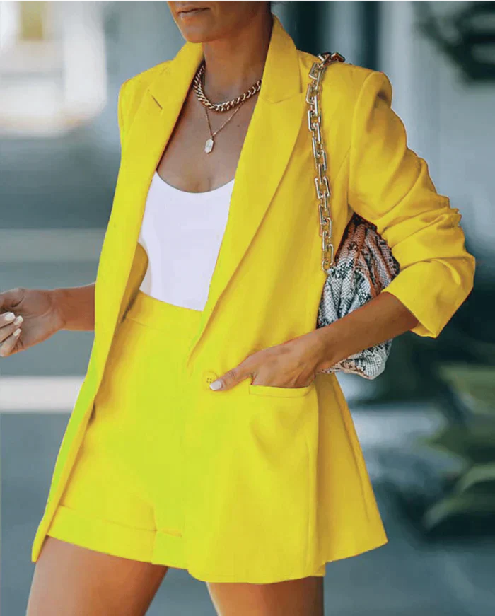 Ada - Blazer & Pantaloncini Set - Image 2