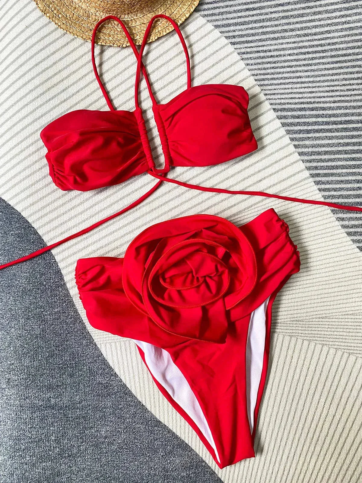 Completo bikini donna con dettagli floreali e lacci - Image 7