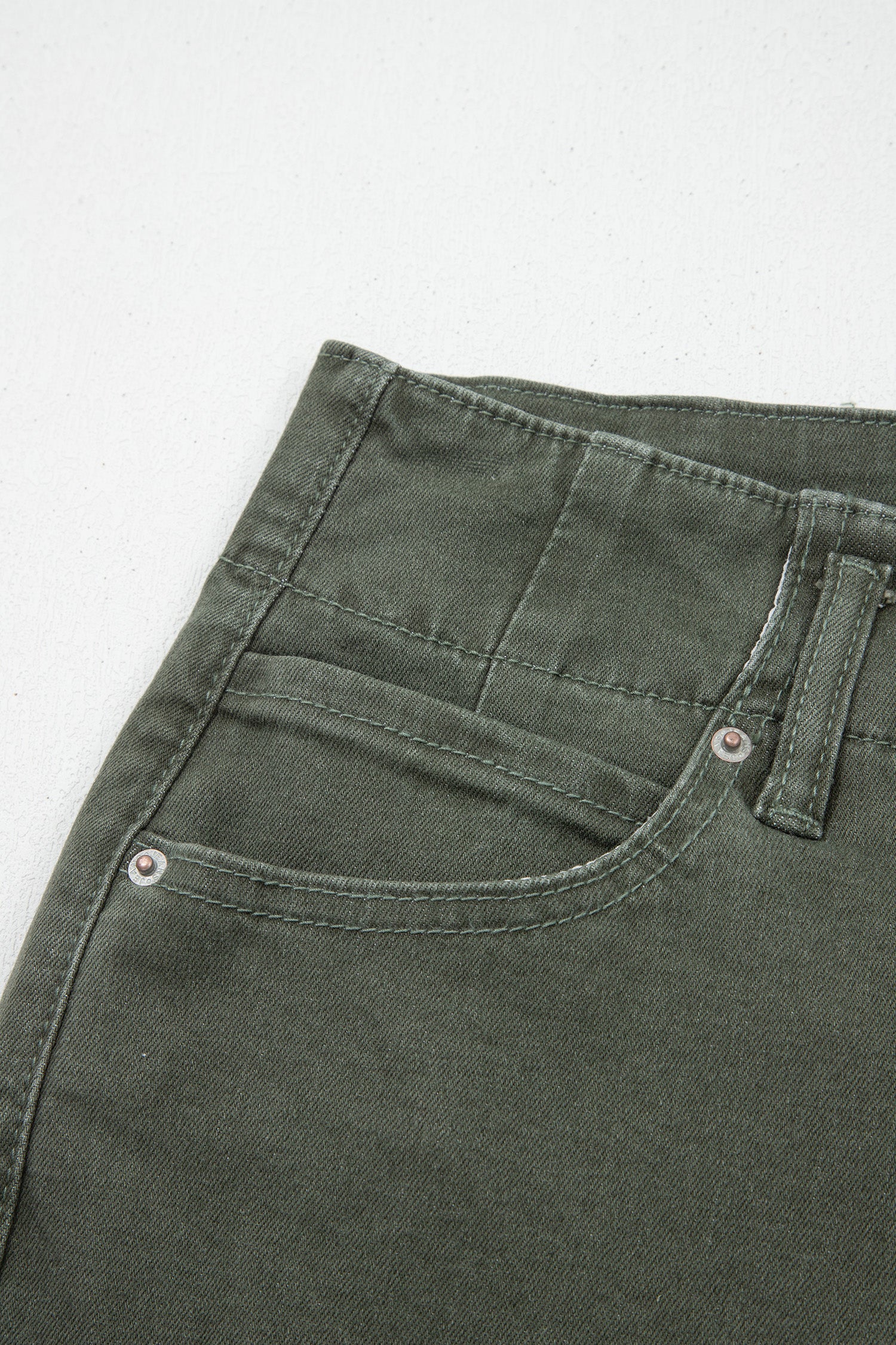 Jeans a zampa a vita alta con 2 bottoni - Image 12