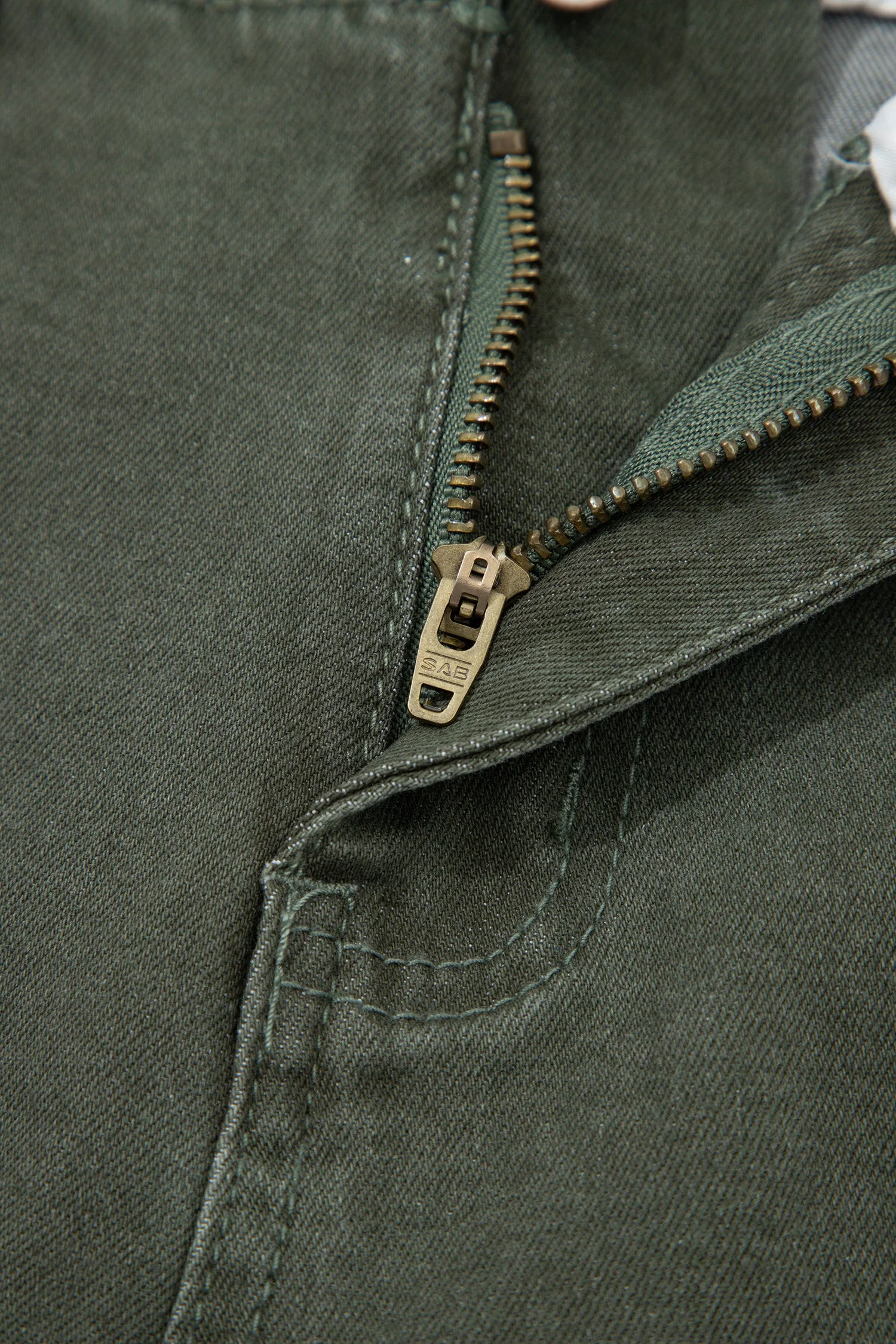 Jeans a zampa a vita alta con 2 bottoni - Image 14