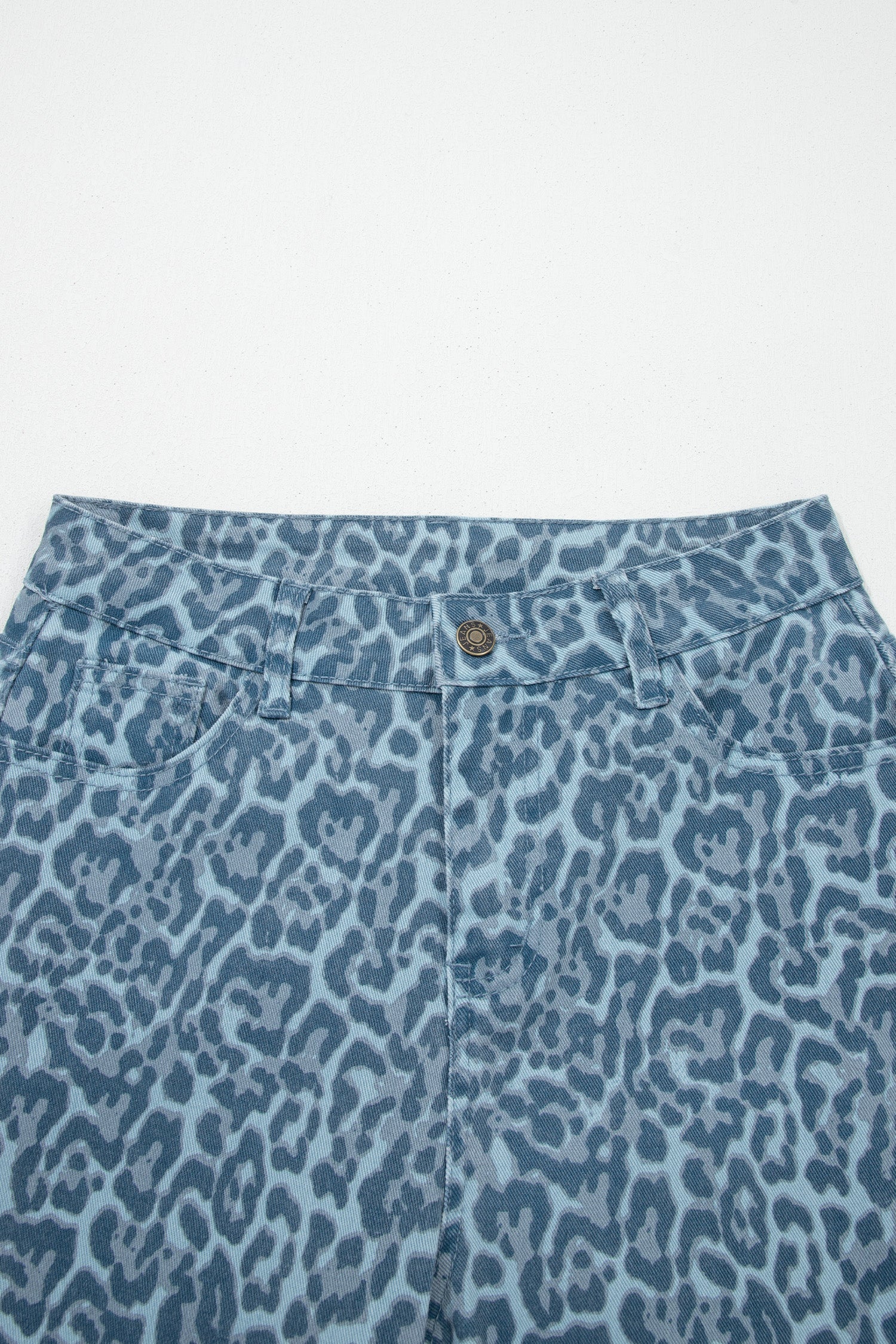 Jeans Leopardati a Gamba Larga a Vita Alta con Bordi Sfrangiati - Image 24
