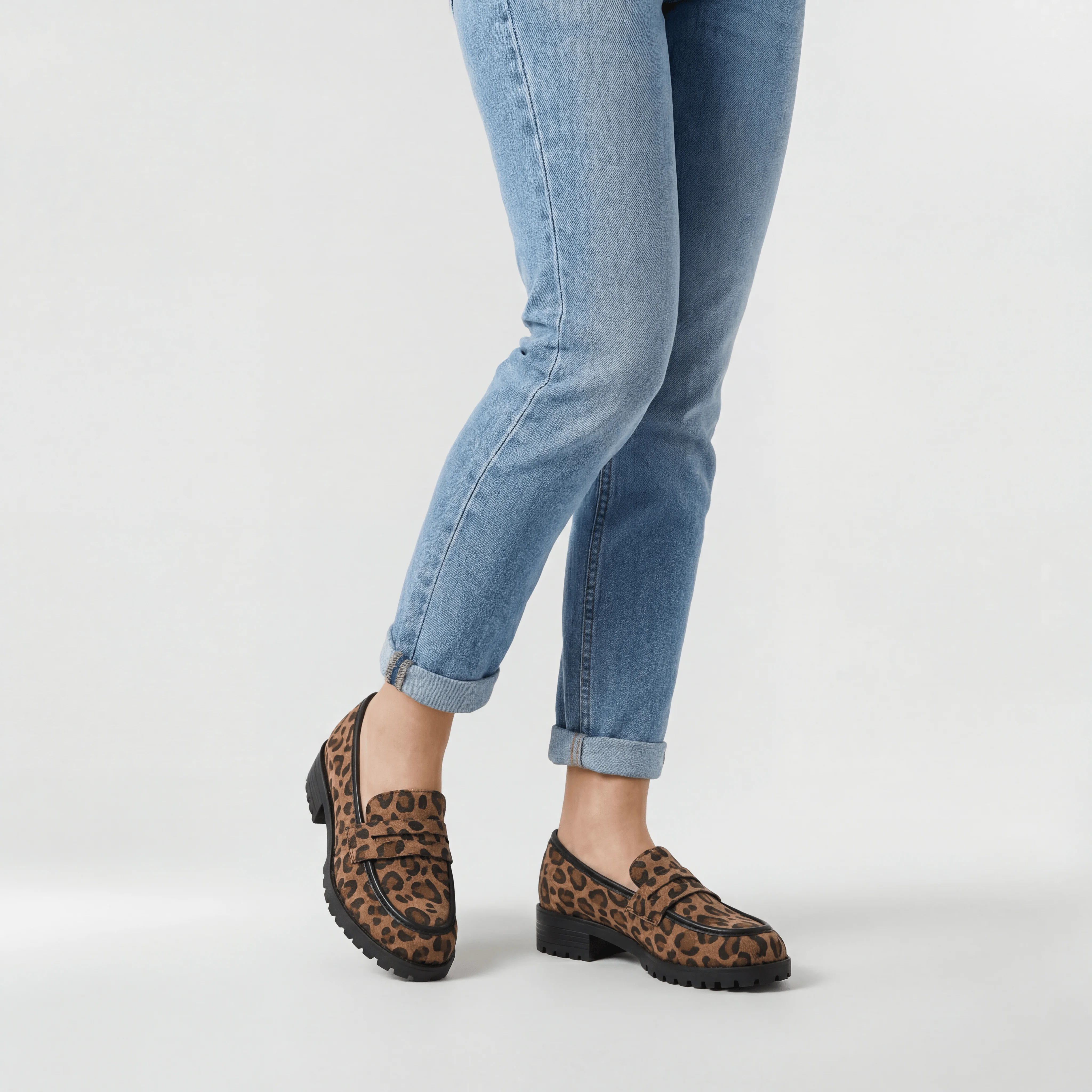 Mocassini leopardati da donna eleganti e confortevoli - Image 4