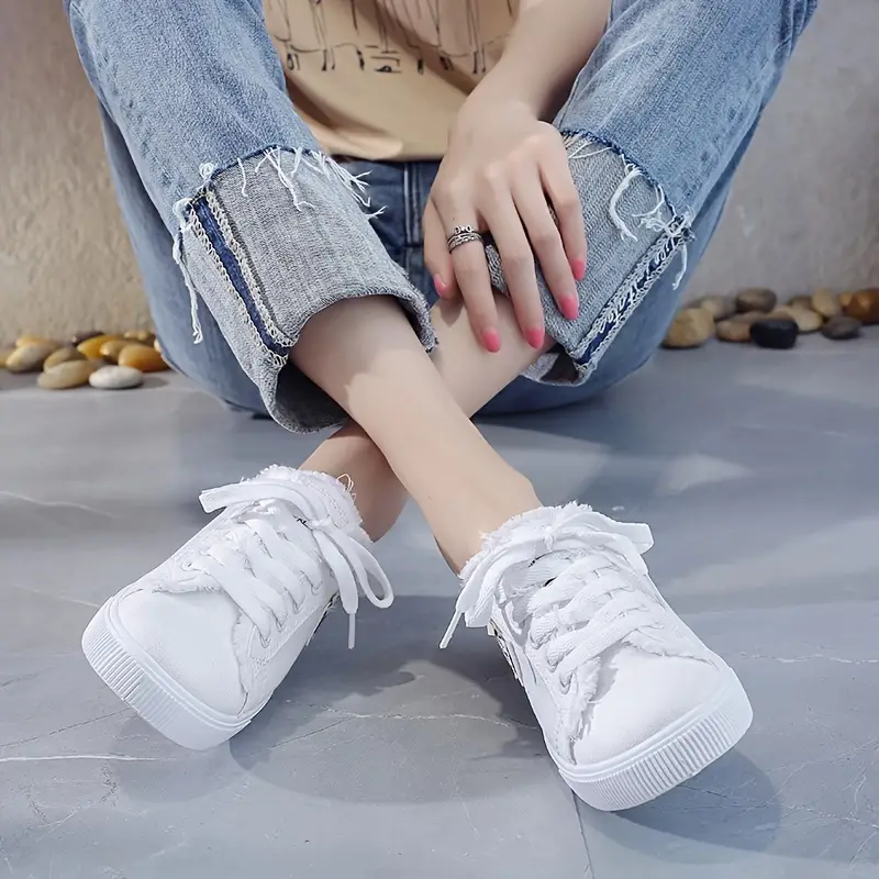 Sneakers Basse da Donna - Trendy - Image 12