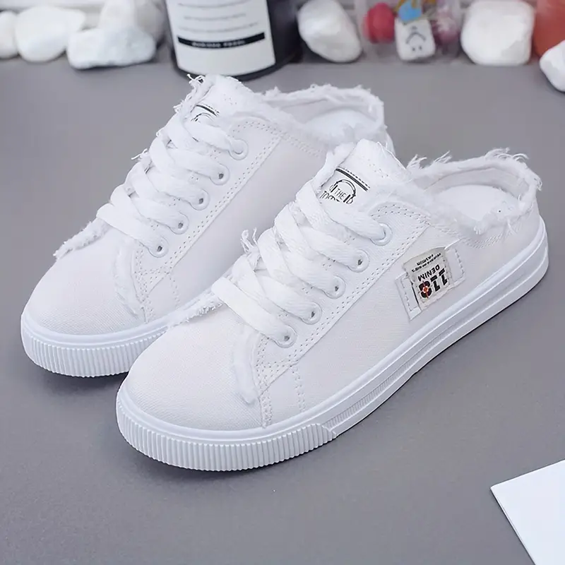 Sneakers Basse da Donna - Trendy - Image 4