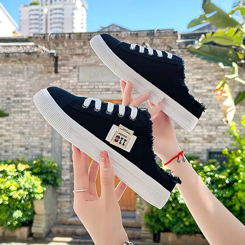 Sneakers Basse da Donna - Trendy - Image 6