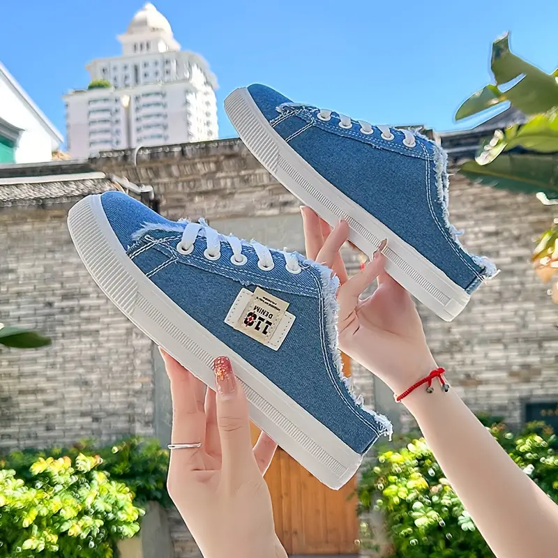 Sneakers Basse da Donna - Trendy - Image 7