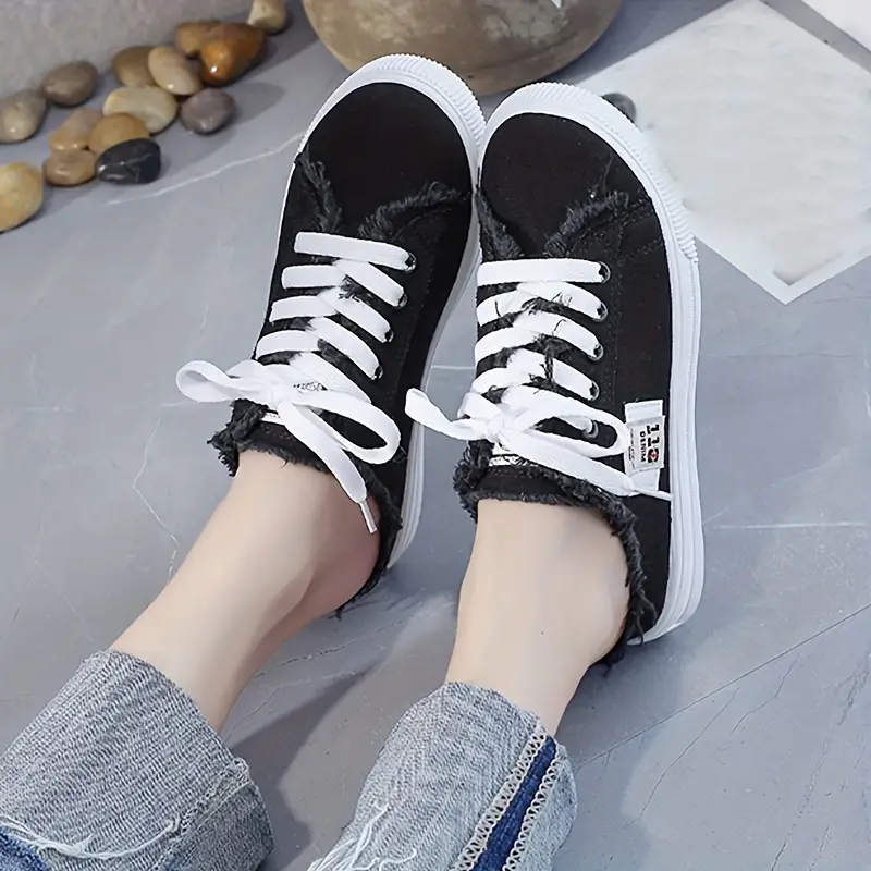 Sneakers Basse da Donna - Trendy - Image 9