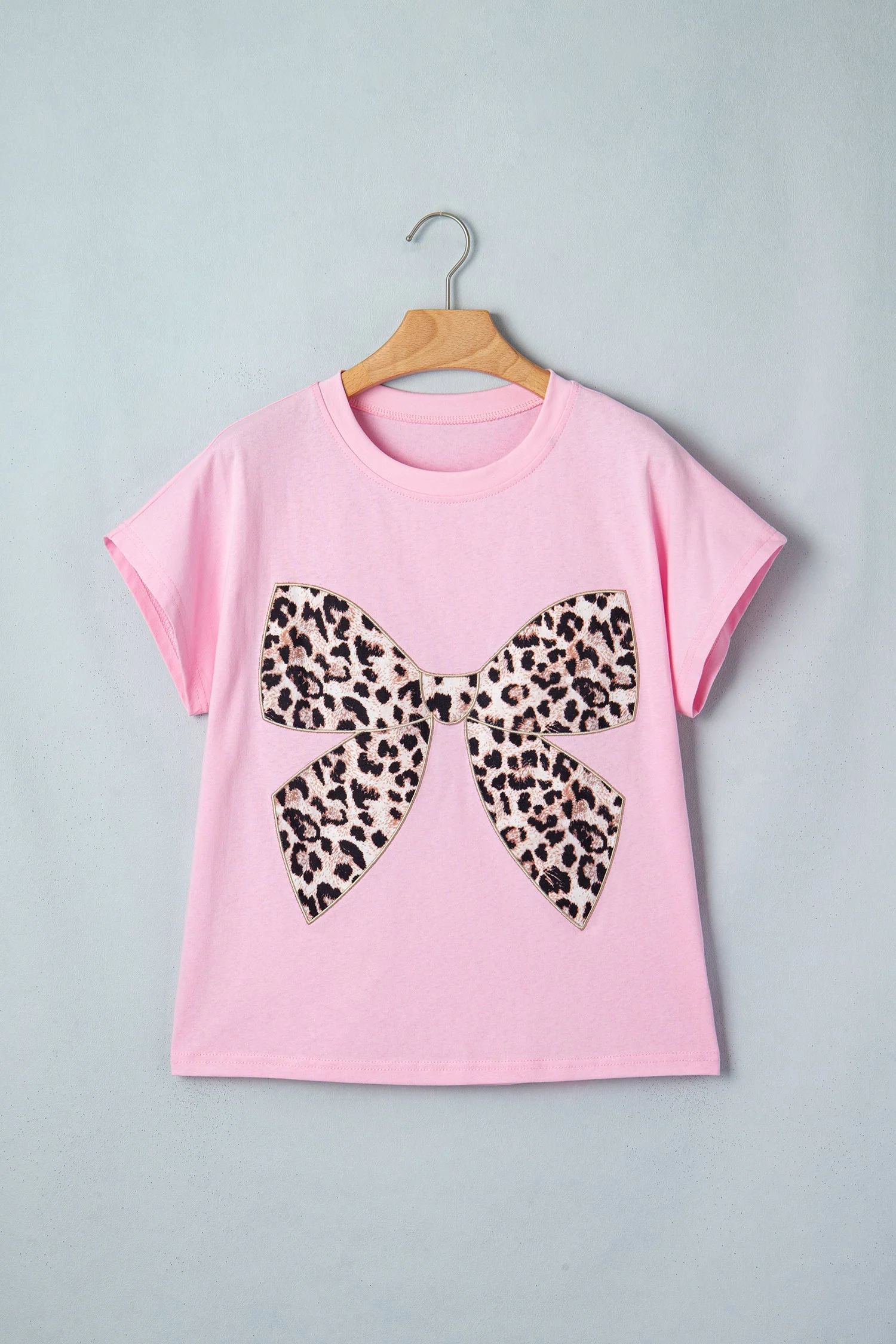 T-shirt in cotone con fiocco leopardato ricamato e girocollo - Image 6