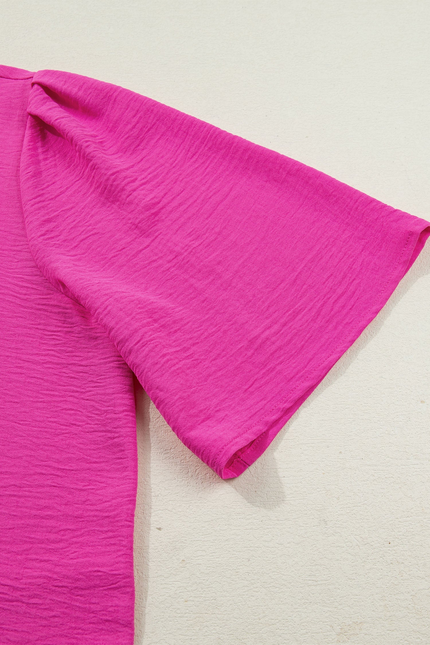 Top a Maniche Corte Ampie con Scollo a V Color Block Rosso Rosa - Image 6